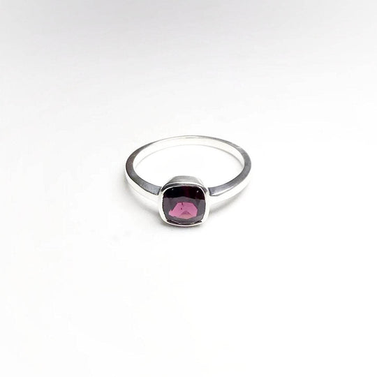 Garnet Ring-Rocks and Gems Canada