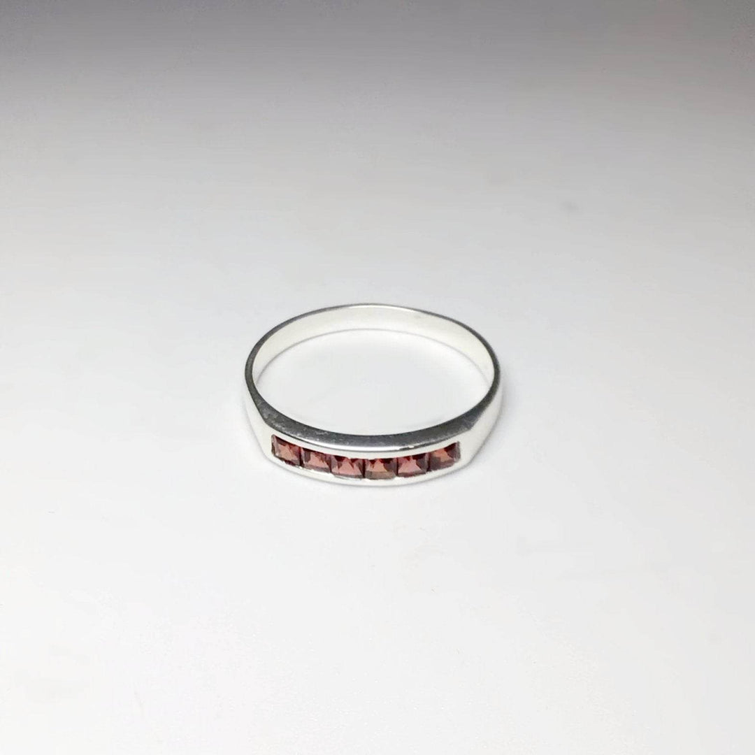 Garnet Ring-Rocks and Gems Canada