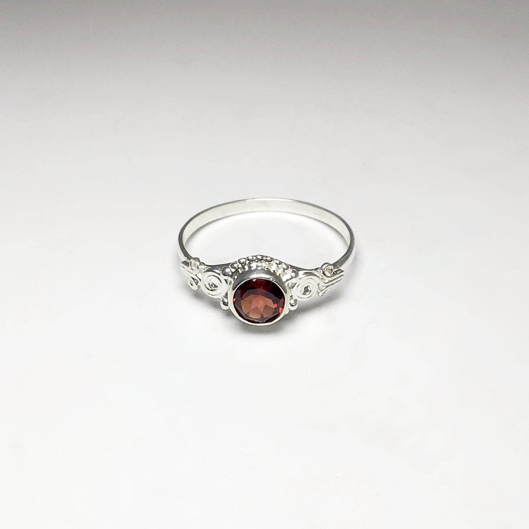 Garnet Ring-Rocks and Gems Canada