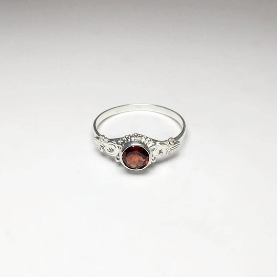 Garnet Ring-Rocks and Gems Canada