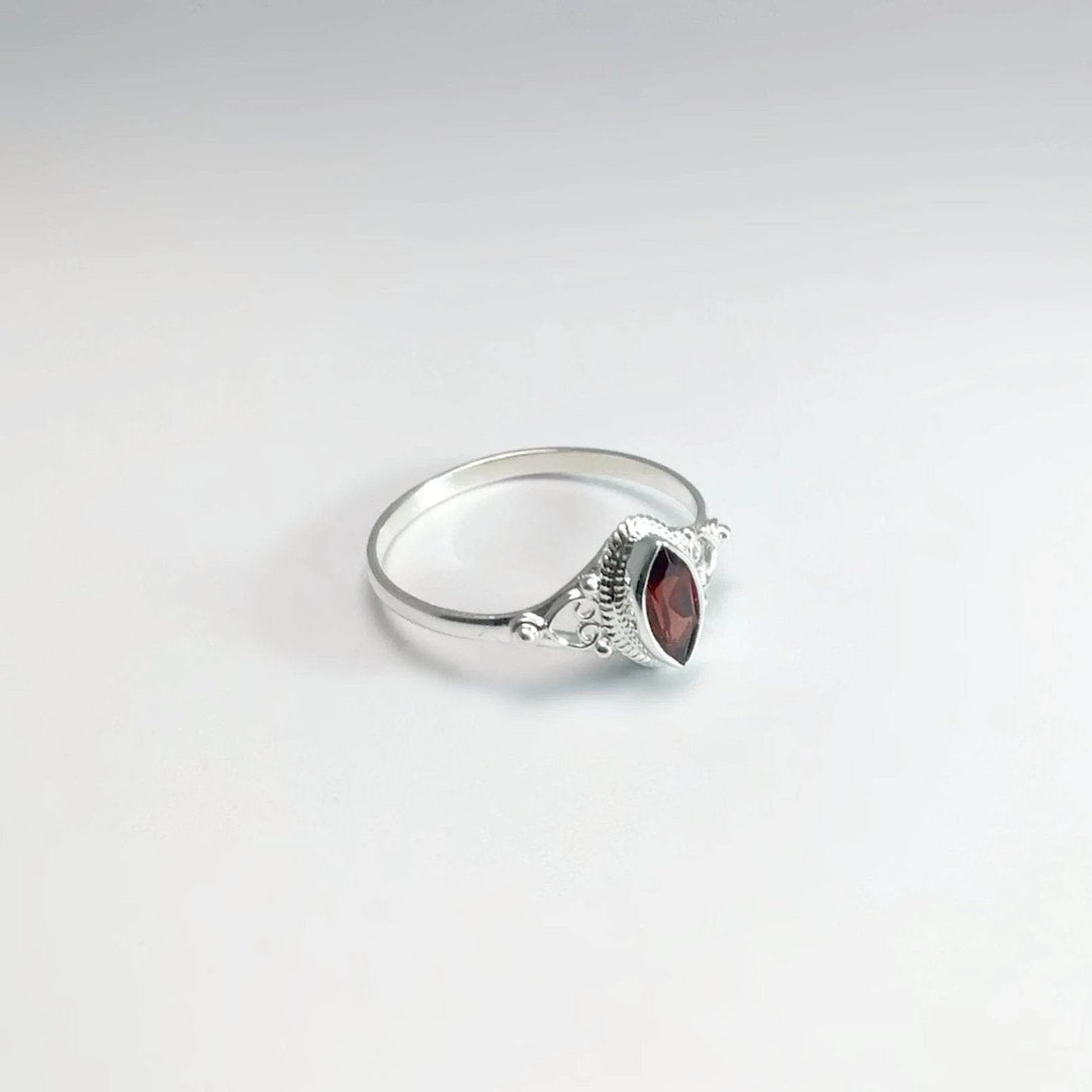 Garnet Ring-Rocks and Gems Canada