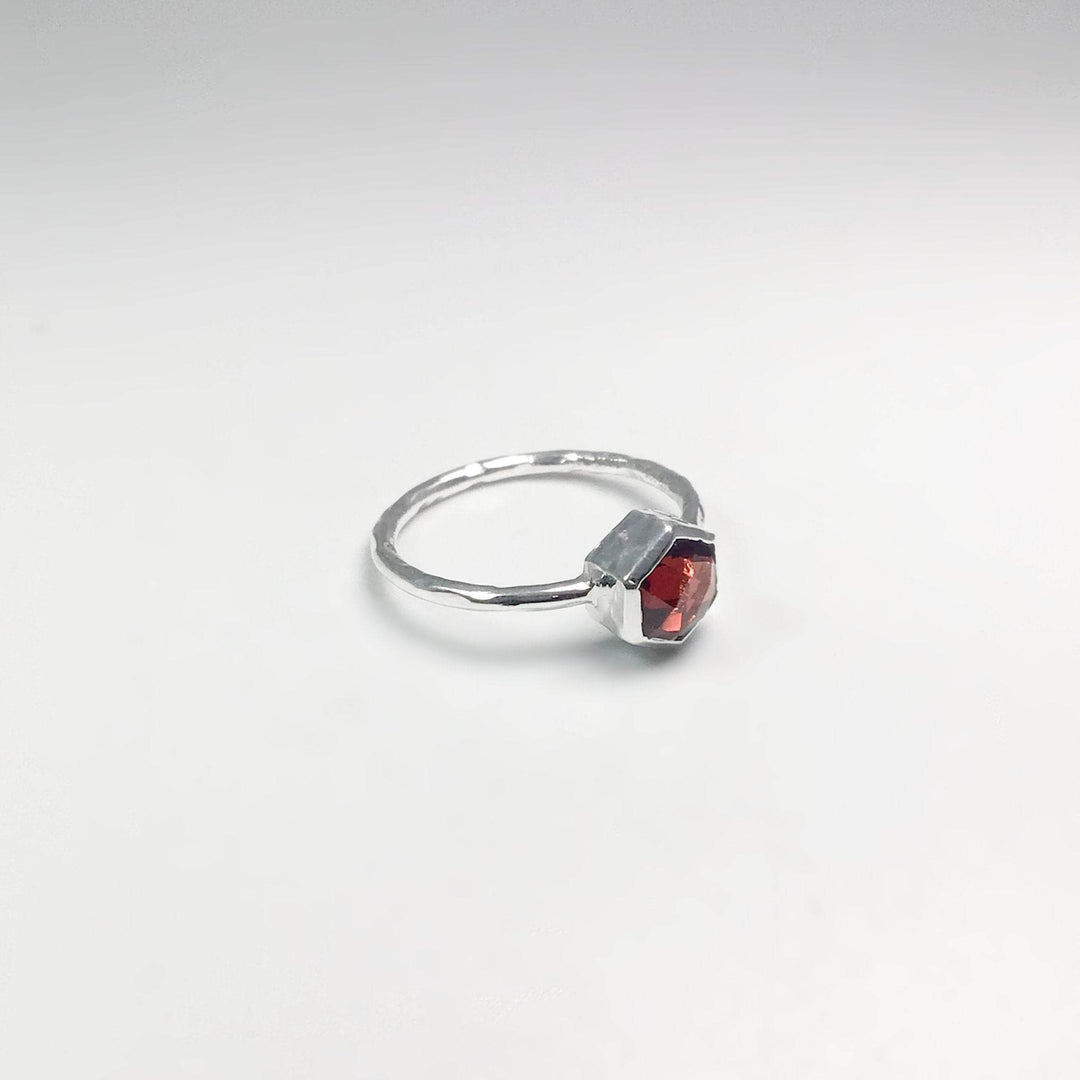 Garnet Ring-Rocks and Gems Canada