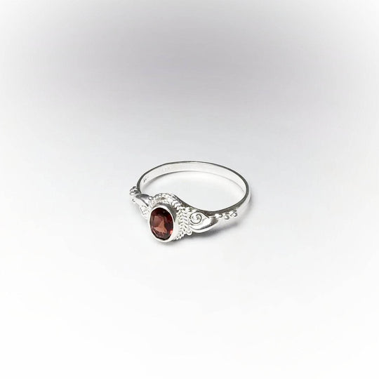 Garnet Ring-Rocks and Gems Canada