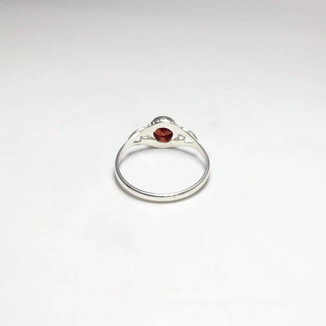 Garnet Ring-Rocks and Gems Canada