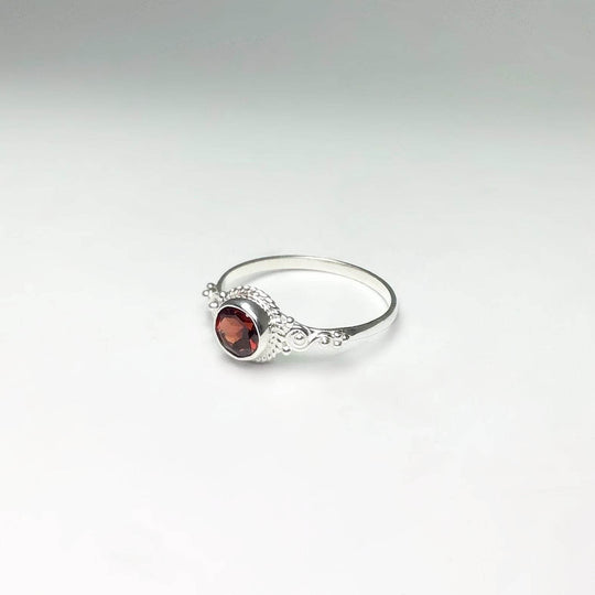 Garnet Ring-Rocks and Gems Canada