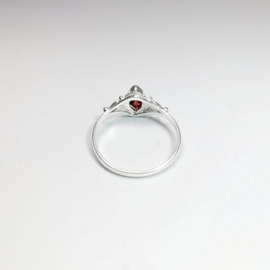 Garnet Ring-Rocks and Gems Canada