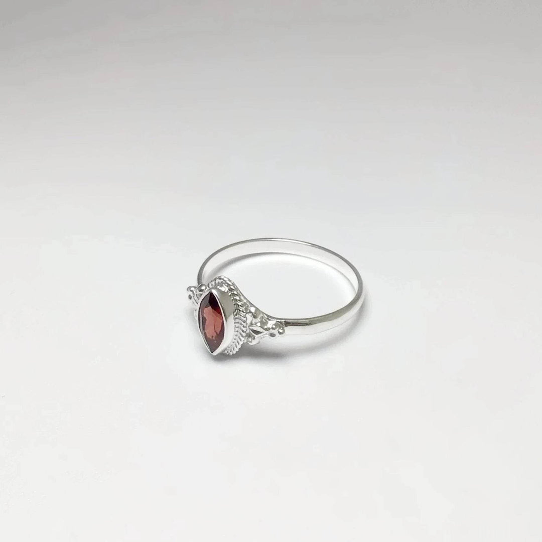 Garnet Ring-Rocks and Gems Canada