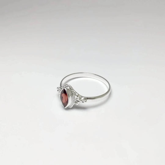 Garnet Ring-Rocks and Gems Canada
