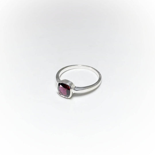 Garnet Ring-Rocks and Gems Canada