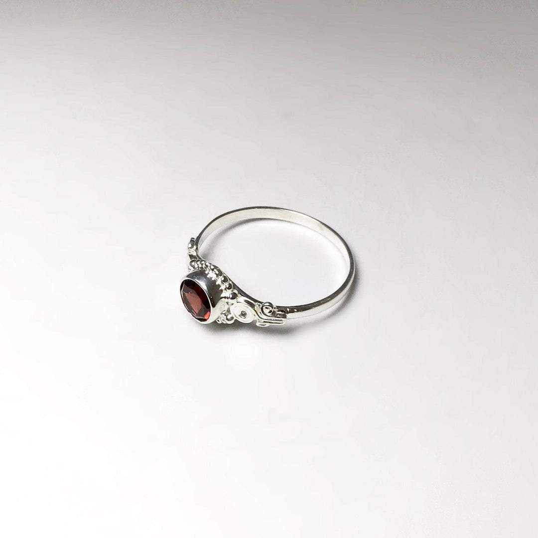 Garnet Ring-Rocks and Gems Canada