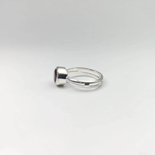 Garnet Ring-Rocks and Gems Canada