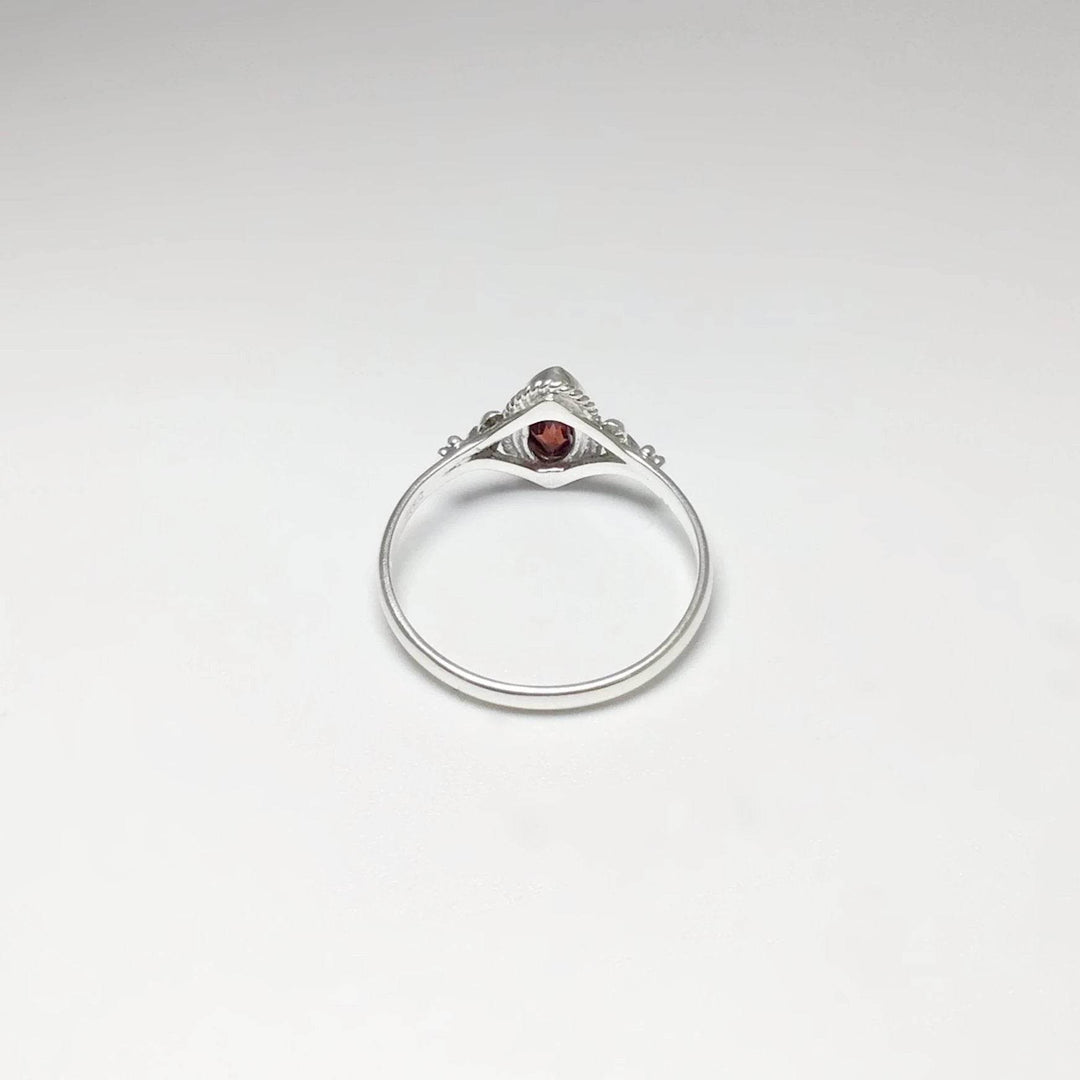 Garnet Ring-Rocks and Gems Canada