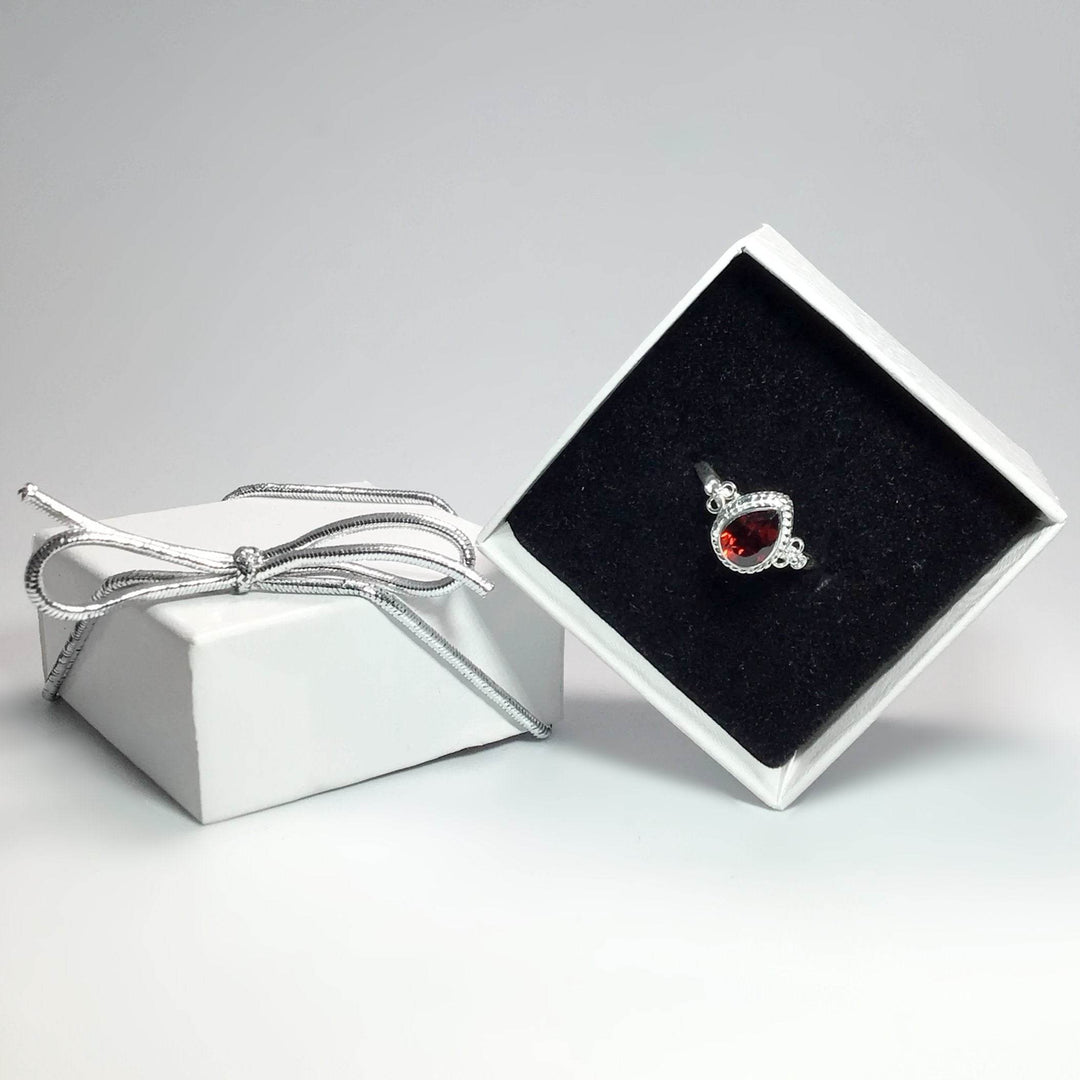 Garnet Ring-Rocks and Gems Canada