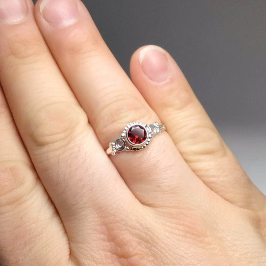 Garnet Ring-Rocks and Gems Canada