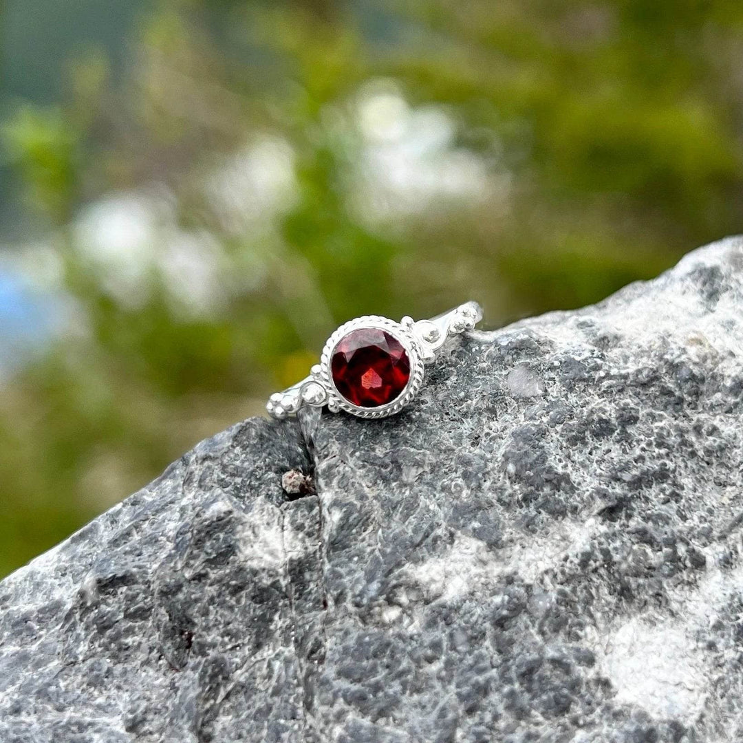 Garnet Ring-Rocks and Gems Canada