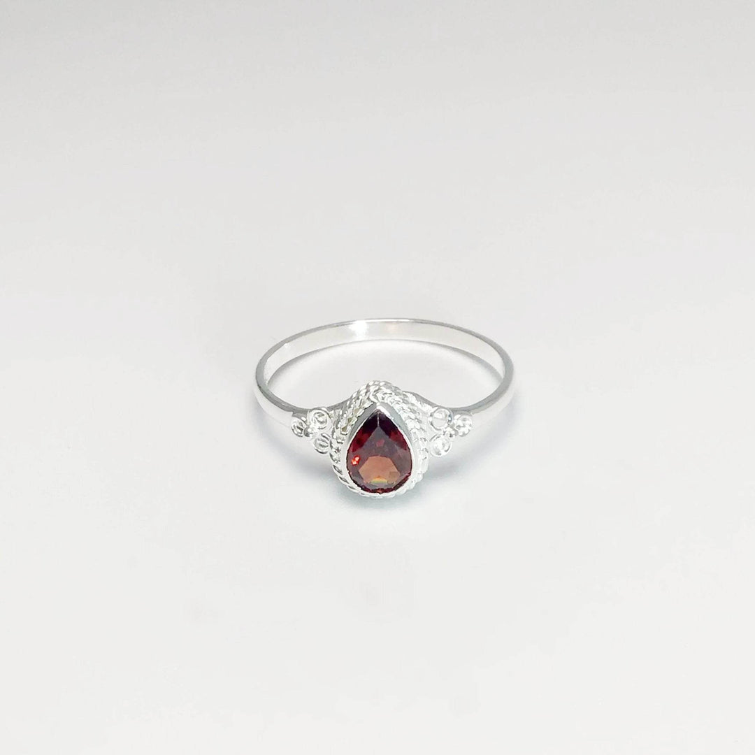 Garnet Ring-Rocks and Gems Canada
