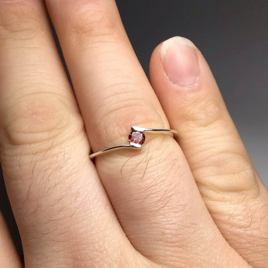 Garnet Ring-Rocks and Gems Canada