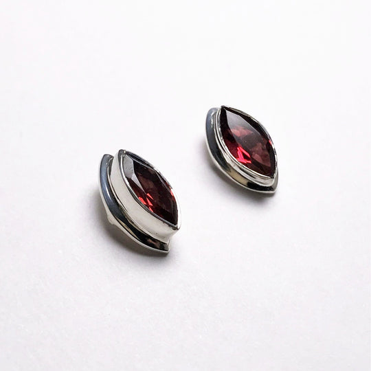 Garnet Stud Earrings - Rocks and Gems Canada