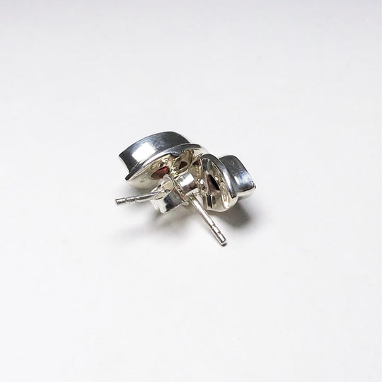 Garnet Stud Earrings - Rocks and Gems Canada