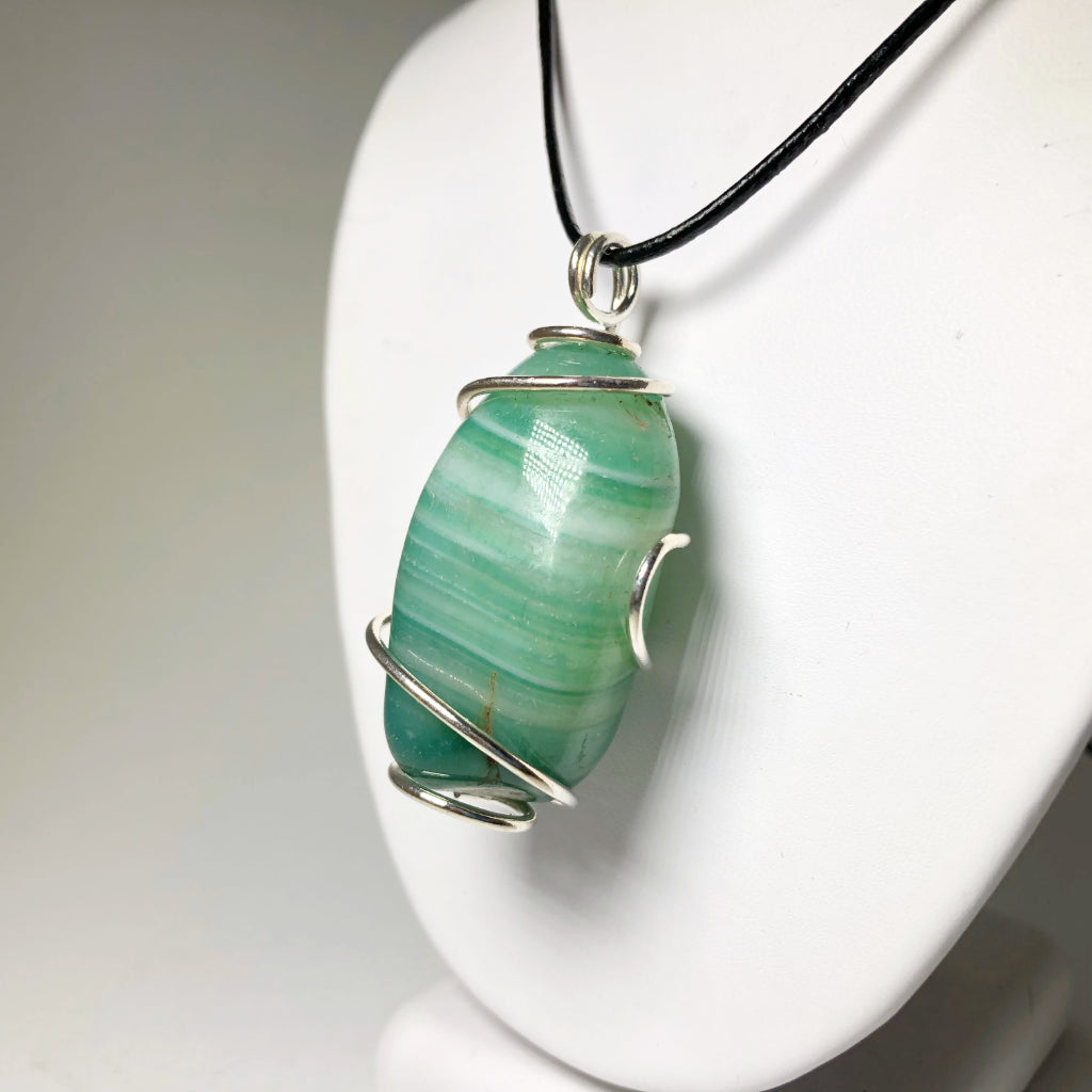 Wire Wrap Pendant - Silver Plated - Rocks and Gems Canada