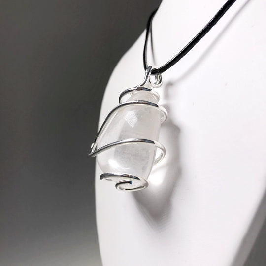 Wire Wrap Pendant - Silver Plated - Rocks and Gems Canada