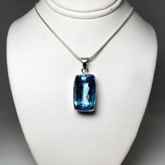 London Blue Topaz Pendant-Rocks and Gems Canada