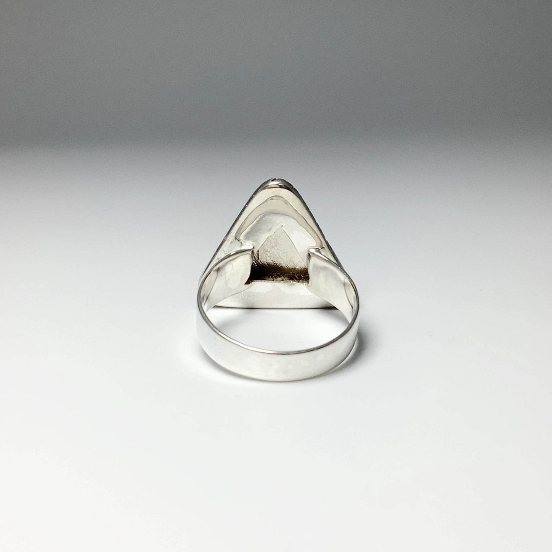 Muonionalusta Meteorite Triangle Setting Ring-Rocks and Gems Canada