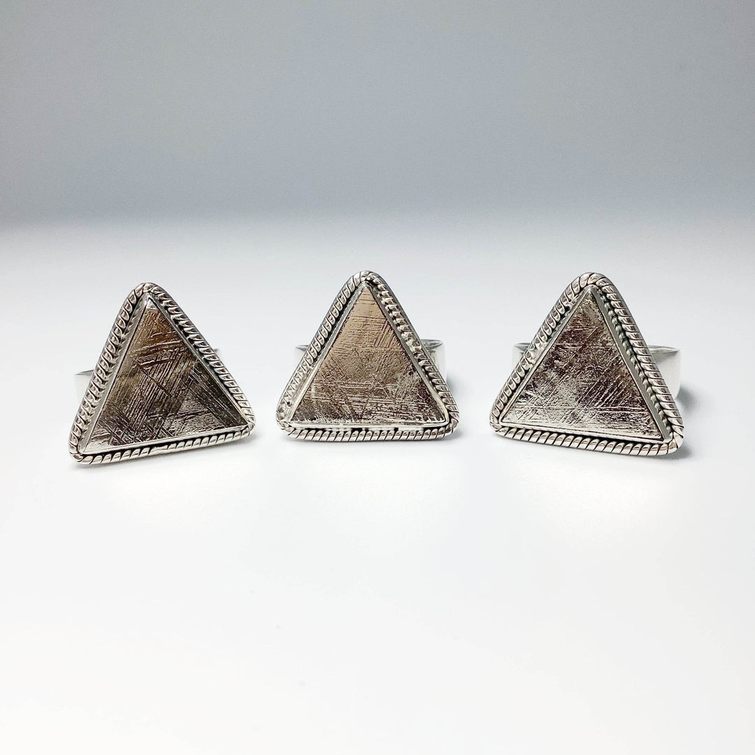 Muonionalusta Meteorite Triangle Setting Ring-Rocks and Gems Canada