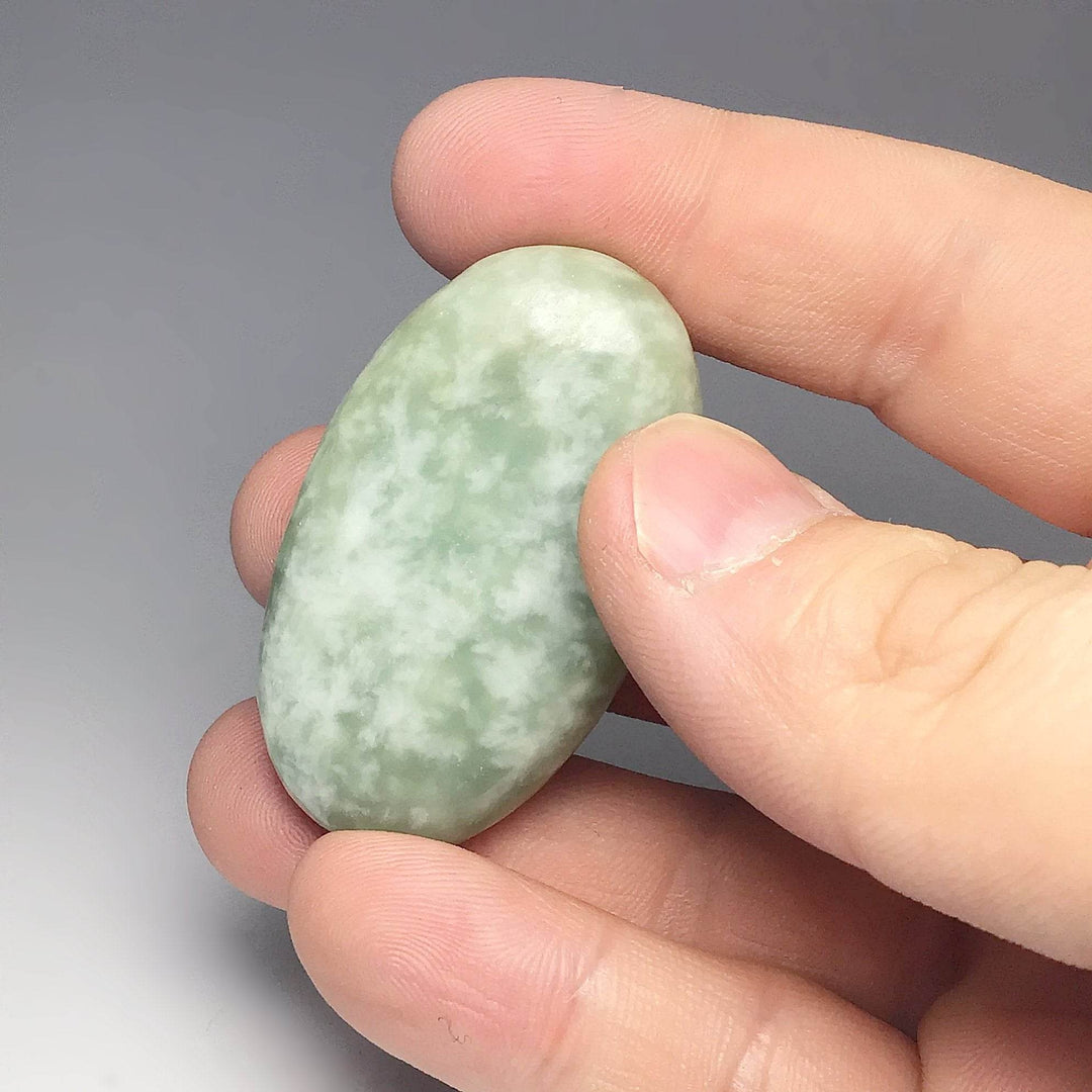 New Jade Gratitude Stone-Rocks and Gems Canada