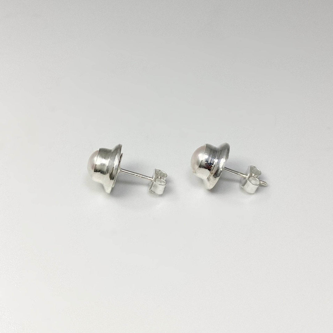 Pearl Stud Earrings-Rocks and Gems Canada