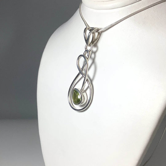 Peridot Pendant-Rocks and Gems Canada