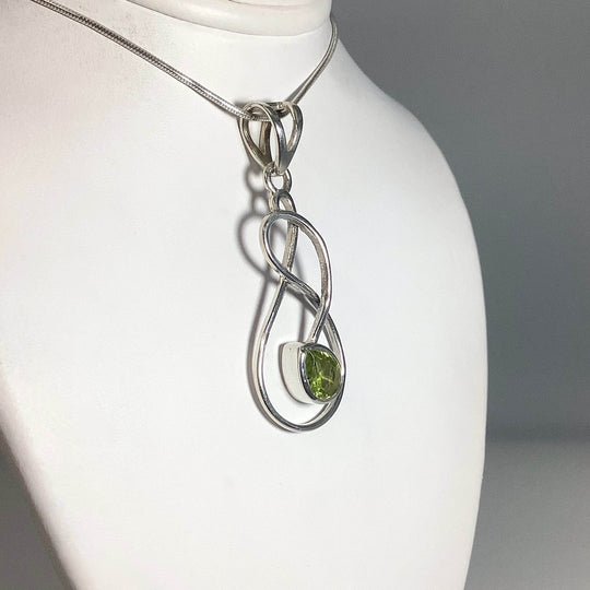 Peridot Pendant-Rocks and Gems Canada