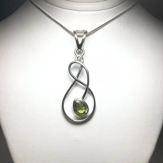 Peridot Pendant-Rocks and Gems Canada