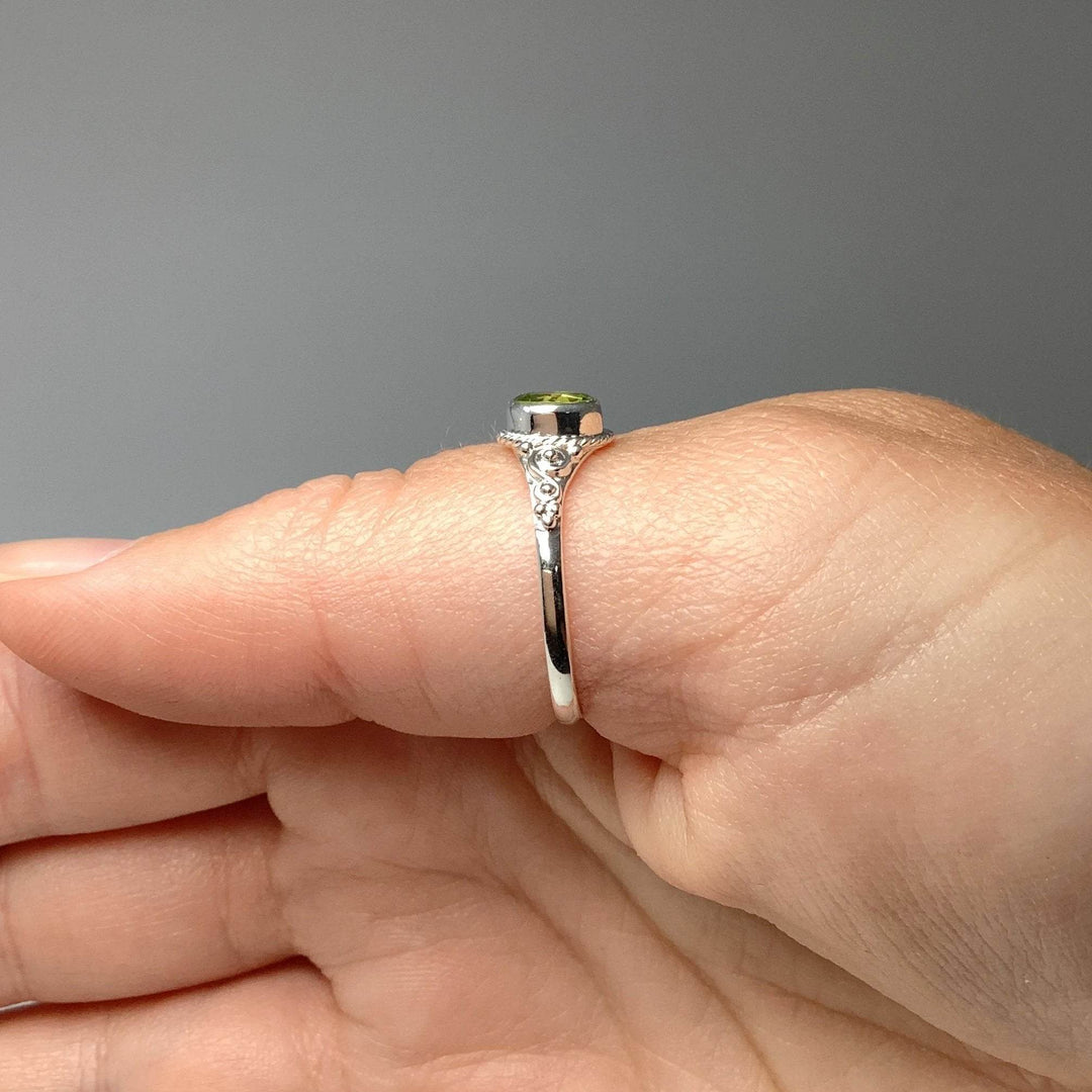 Peridot Ring-Rocks and Gems Canada