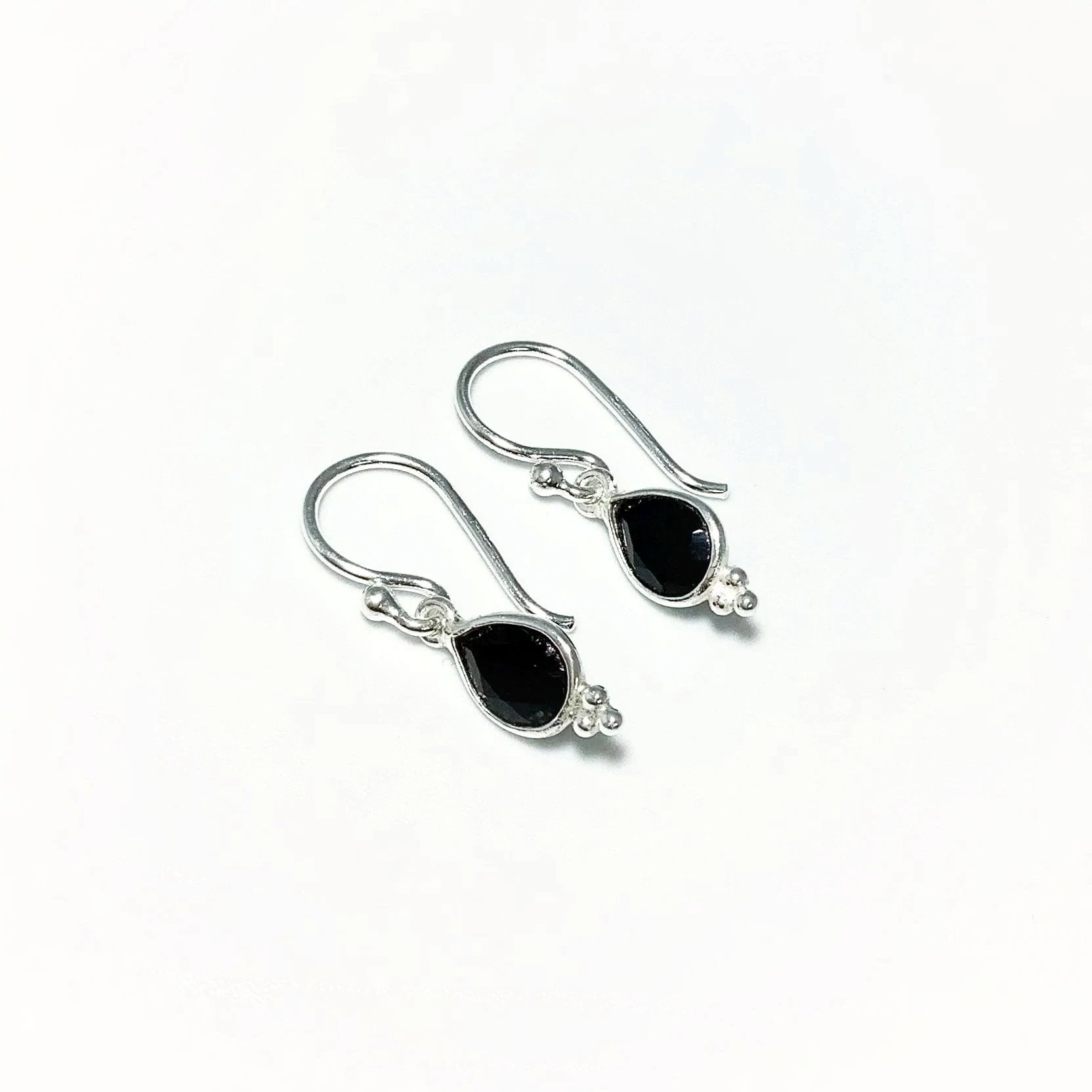 Faceted Black Onyx Dangle Earrings - Rocks and Gems Canada