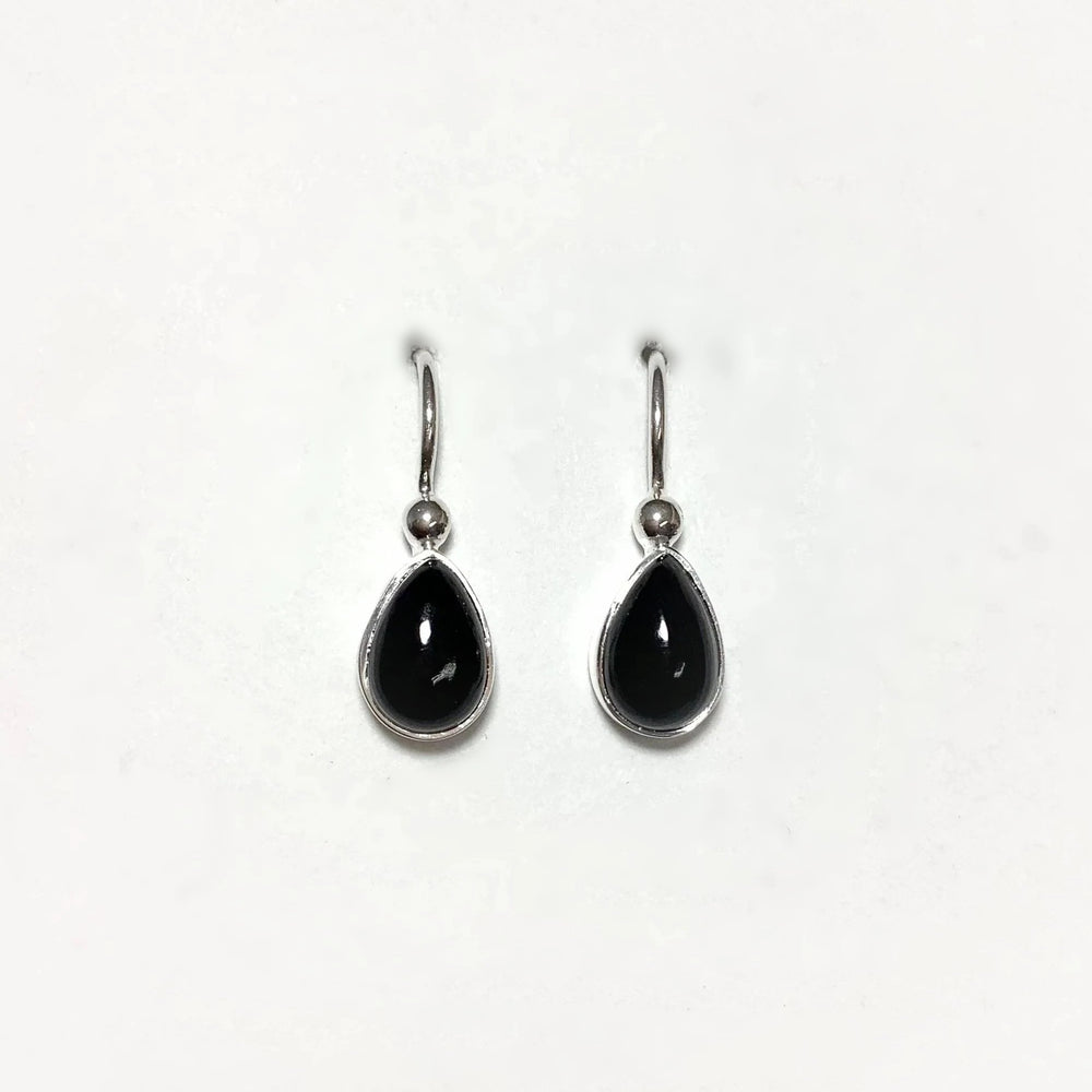 Black Onyx Dangle Earrings - Rocks and Gems Canada