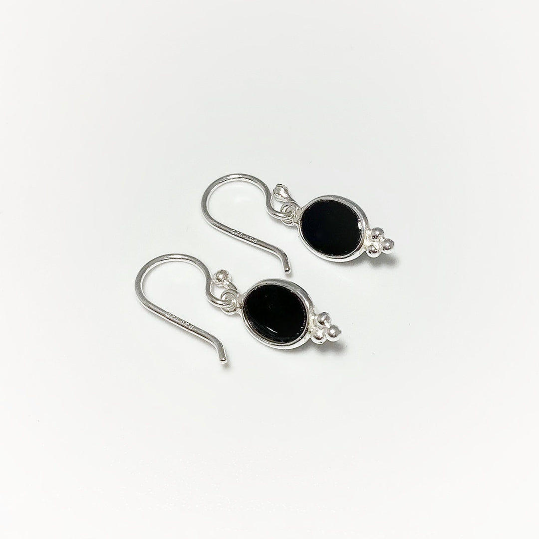 Black Onyx Dangle Earrings - Rocks and Gems Canada