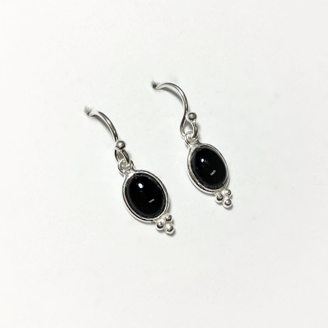 Black Onyx Dangle Earrings - Rocks and Gems Canada