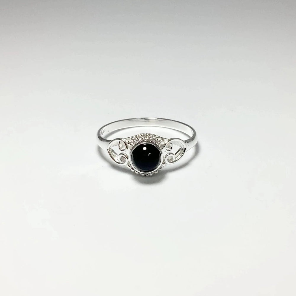 Black Onyx Ring - Rocks and Gems Canada