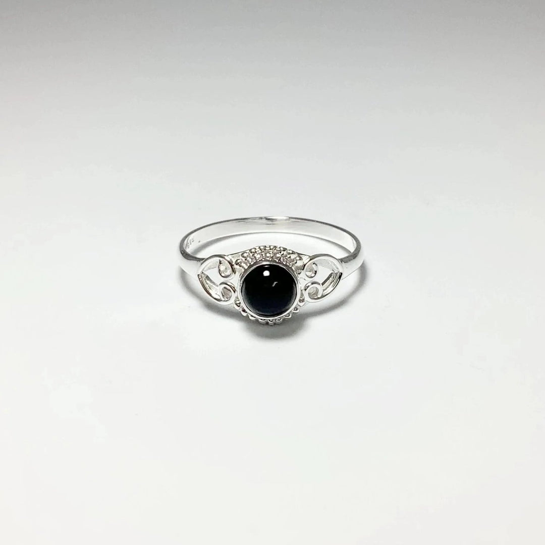 Black Onyx Ring - Rocks and Gems Canada