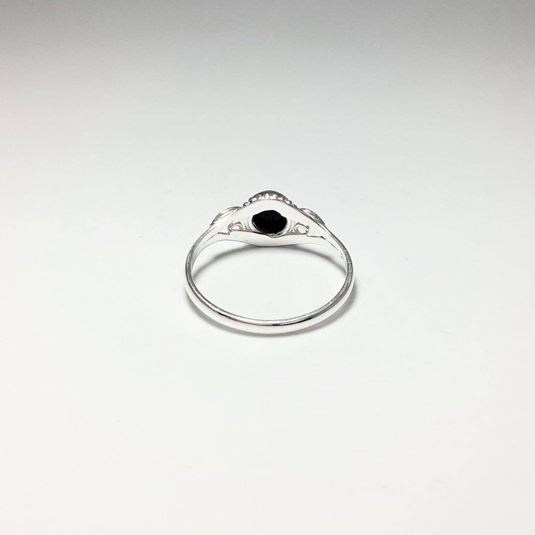 Black Onyx Ring - Rocks and Gems Canada