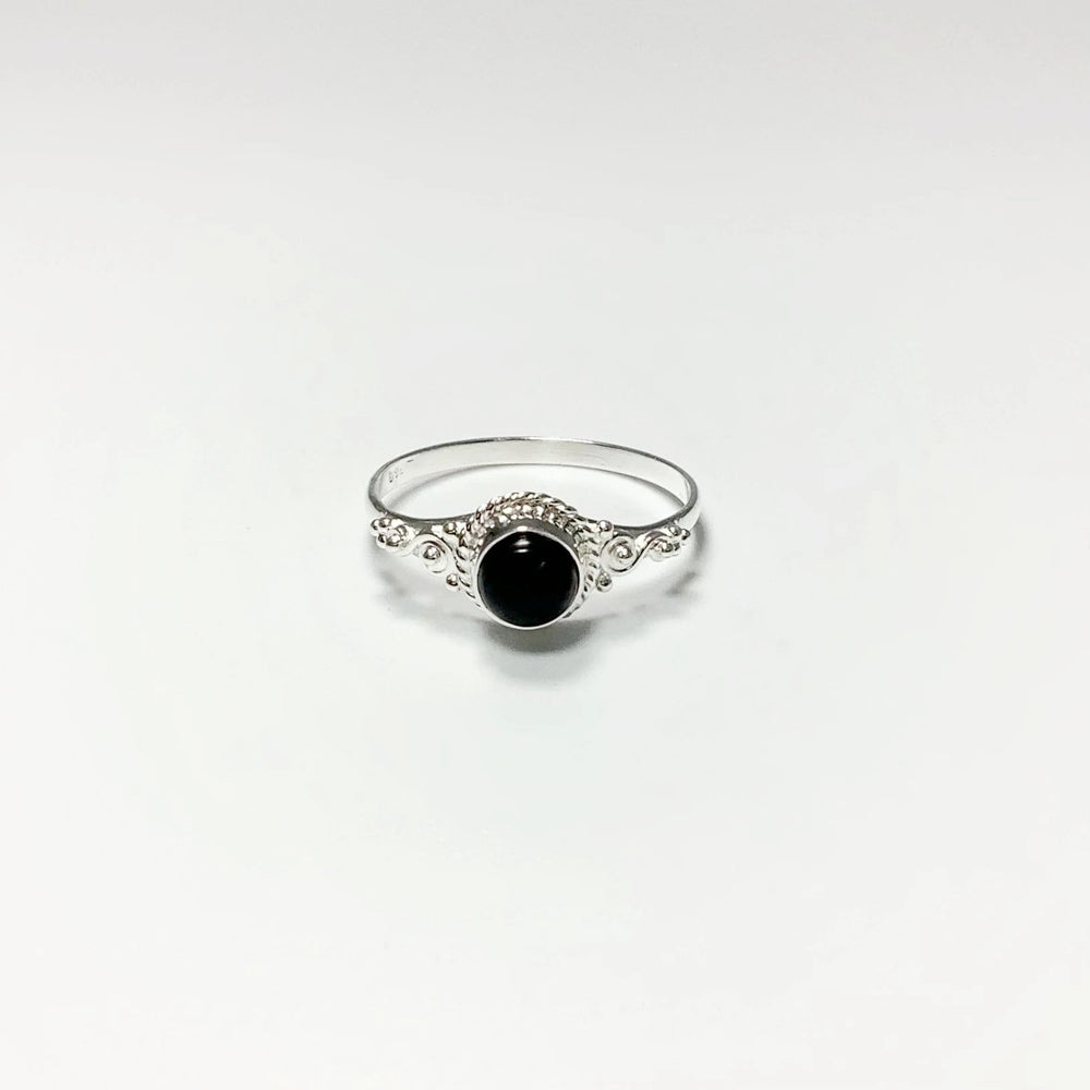 Black Onyx Ring - Rocks and Gems Canada