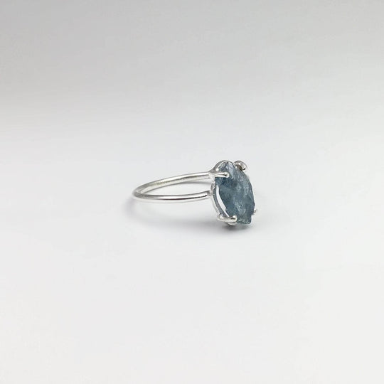 Raw Aquamarine Ring-Rocks and Gems Canada