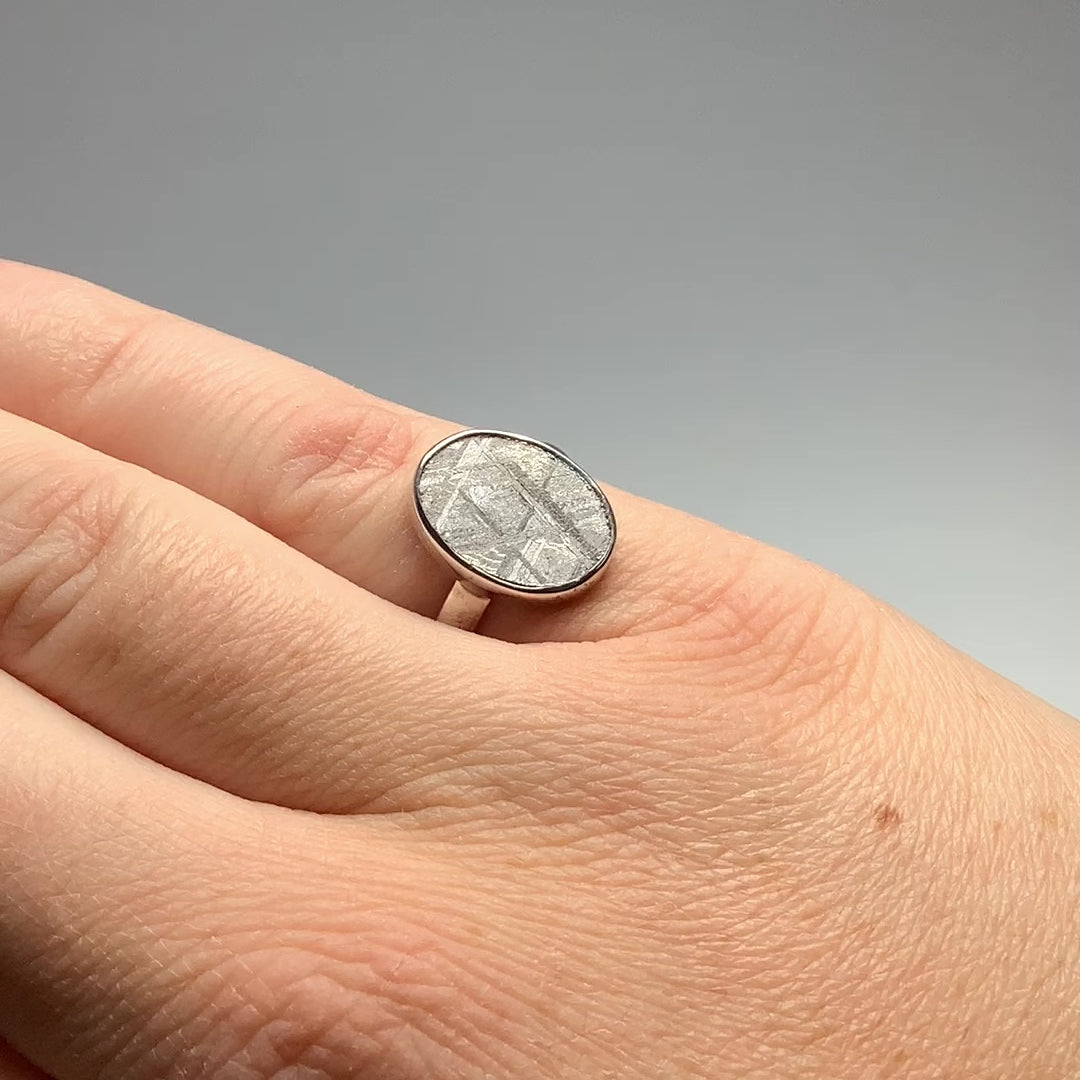 Muonionalusta meteorite ring store