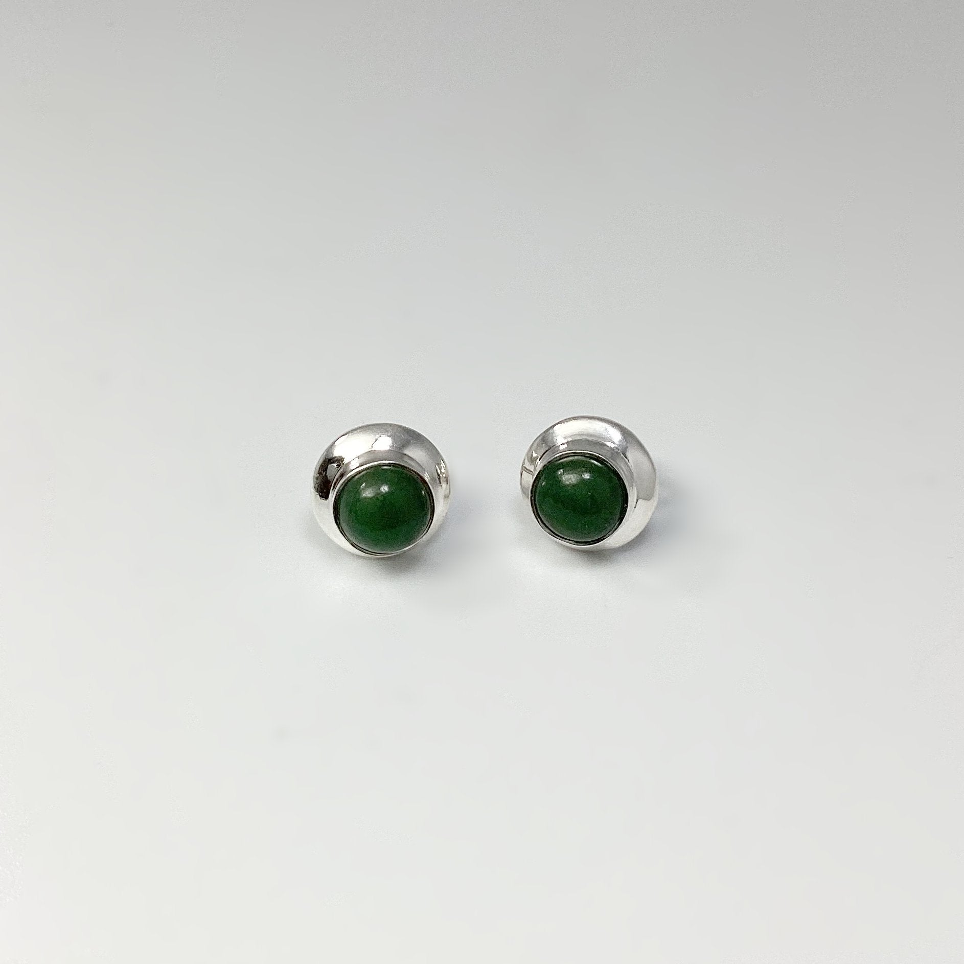 Green Aventurine Stud Earrings - Rocks and Gems Canada