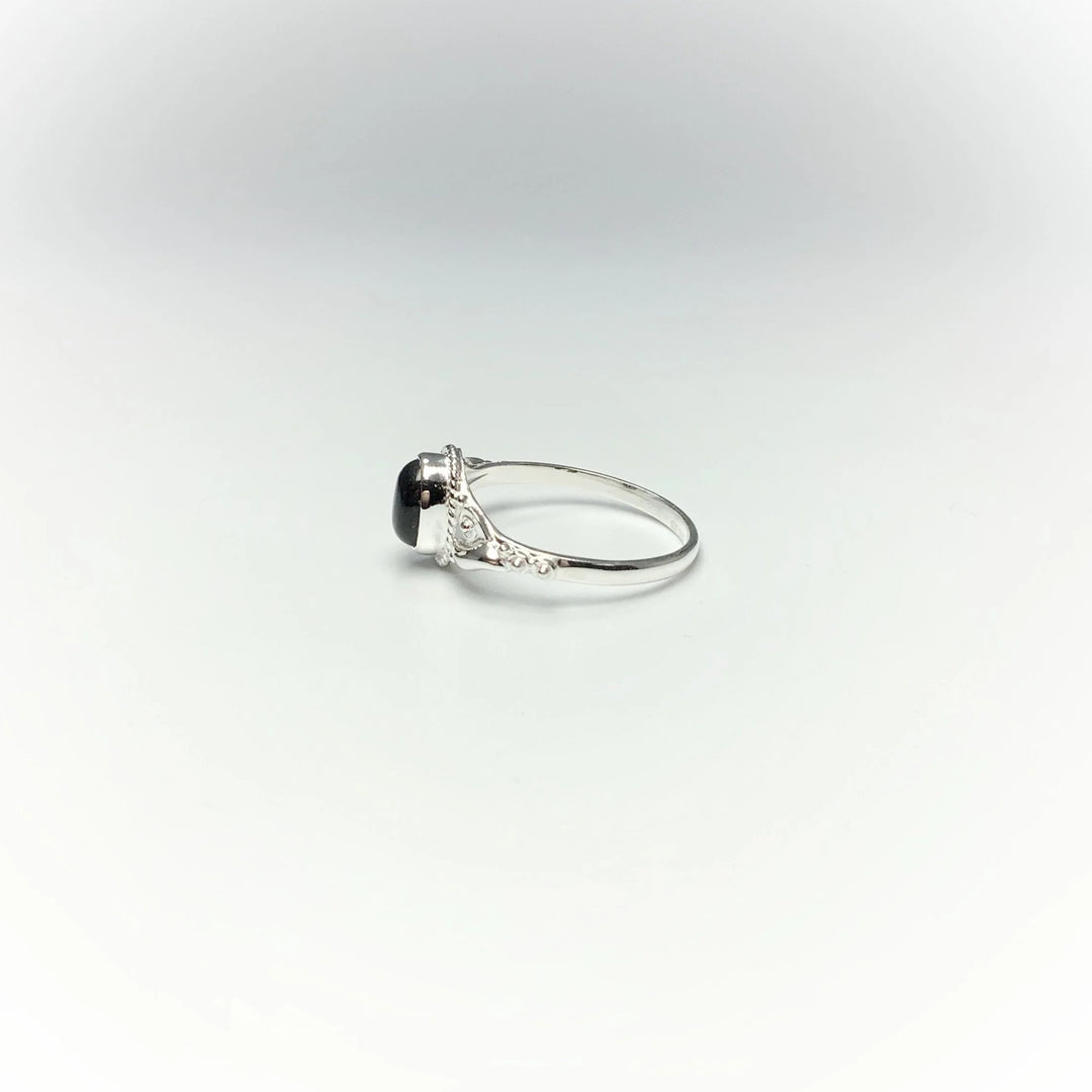 Black Onyx Ring - Rocks and Gems Canada