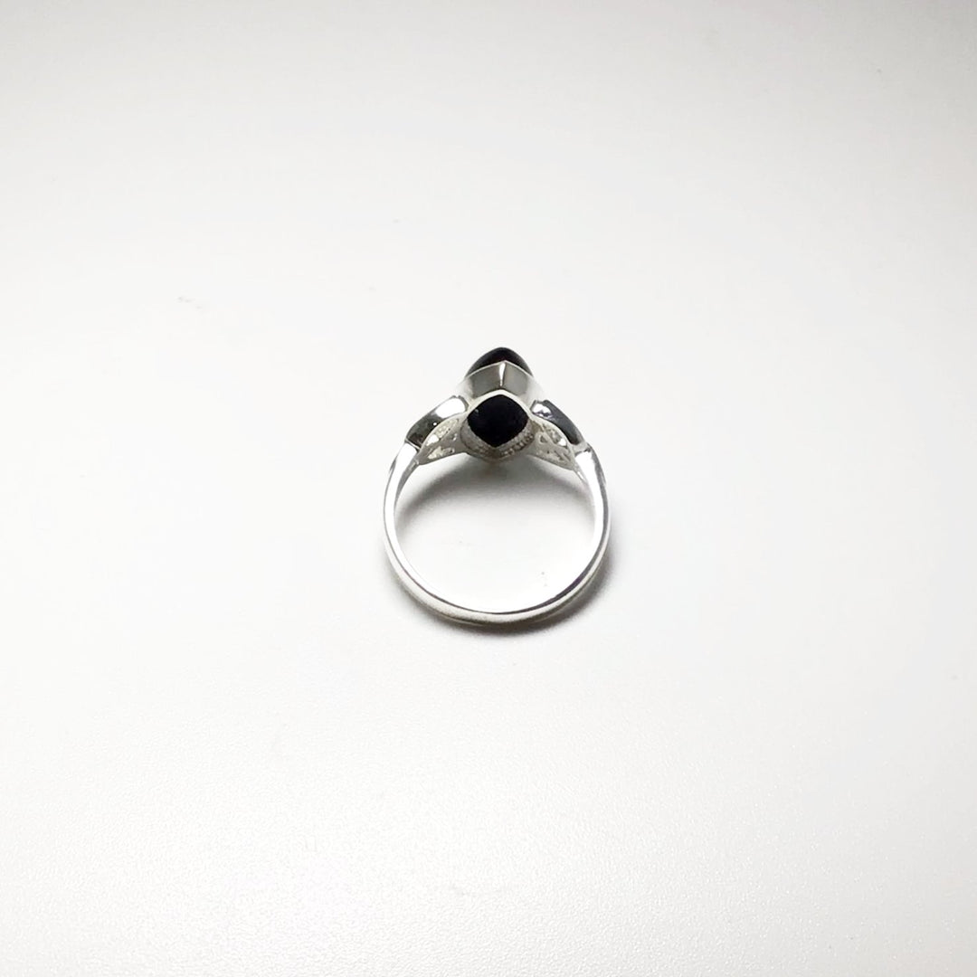 Black Onyx Ring - Rocks and Gems Canada