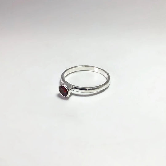 Garnet Ring - Rocks and Gems Canada