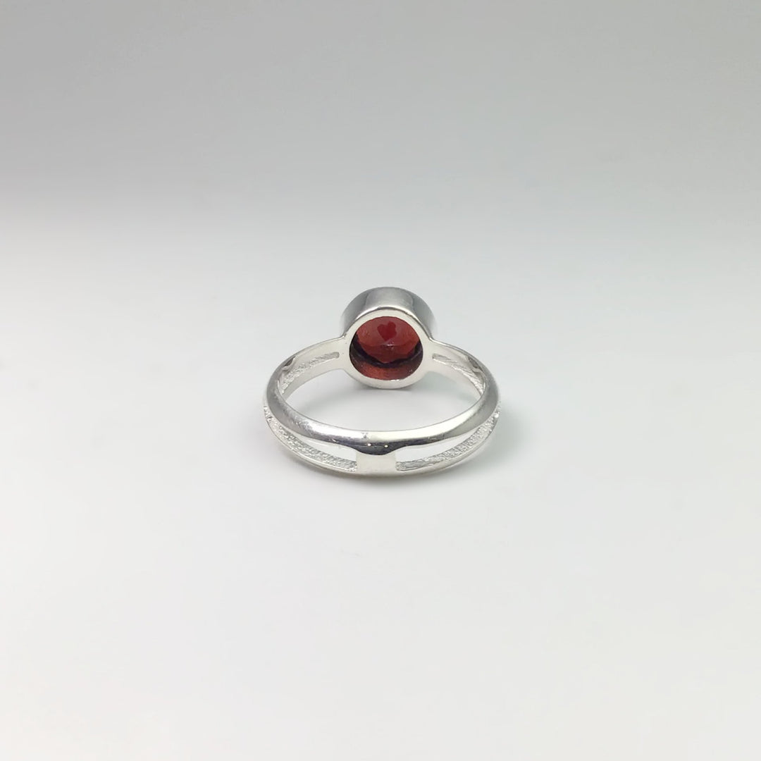 Garnet Ring - Rocks and Gems Canada
