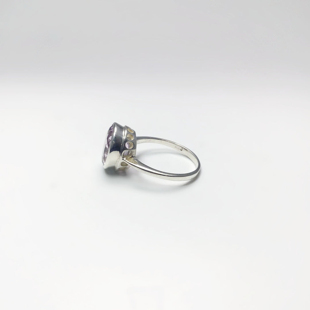 Amethyst Ring - Rocks and Gems Canada